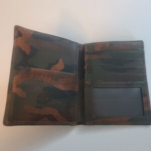 Fossil Passport Wallet